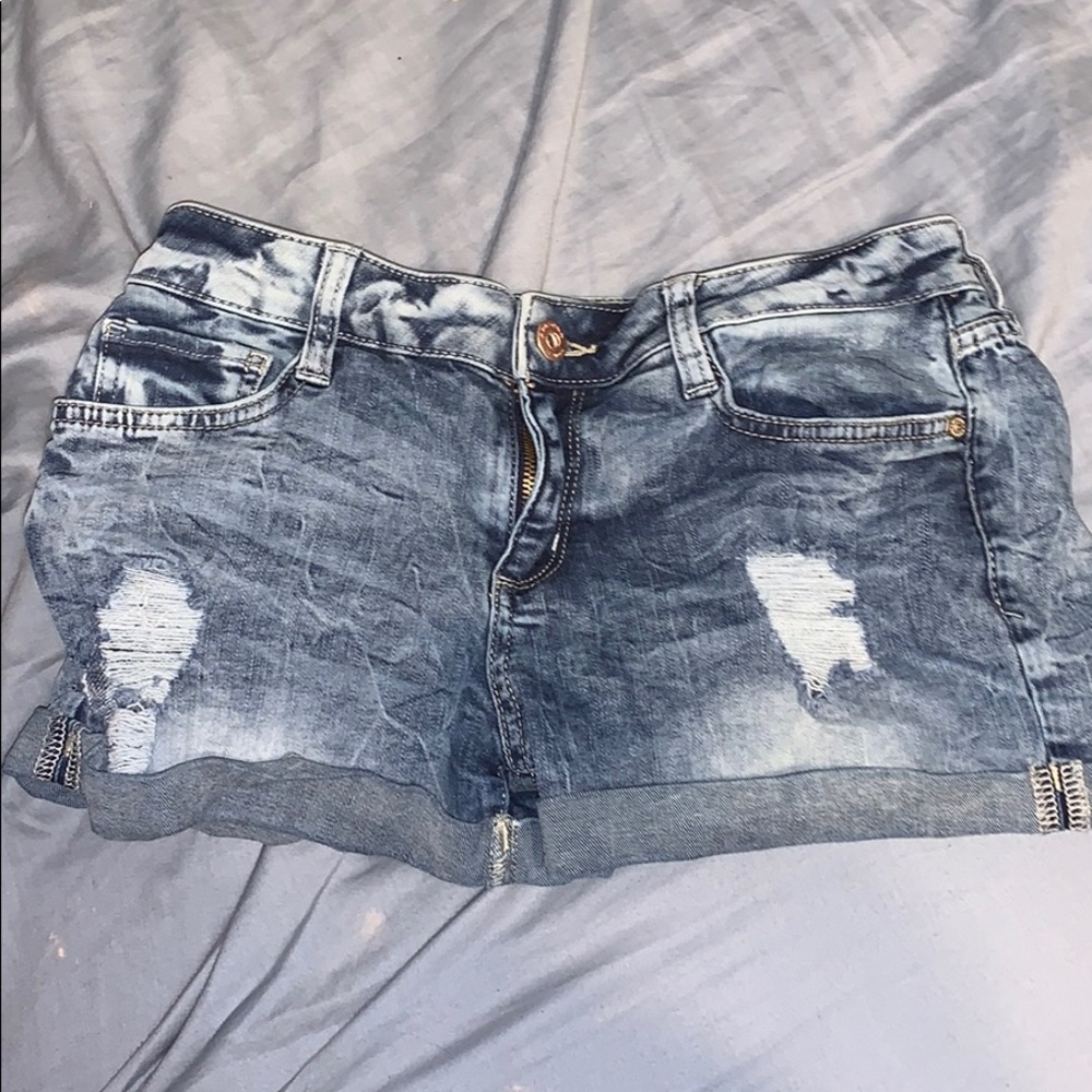 Jean sorts